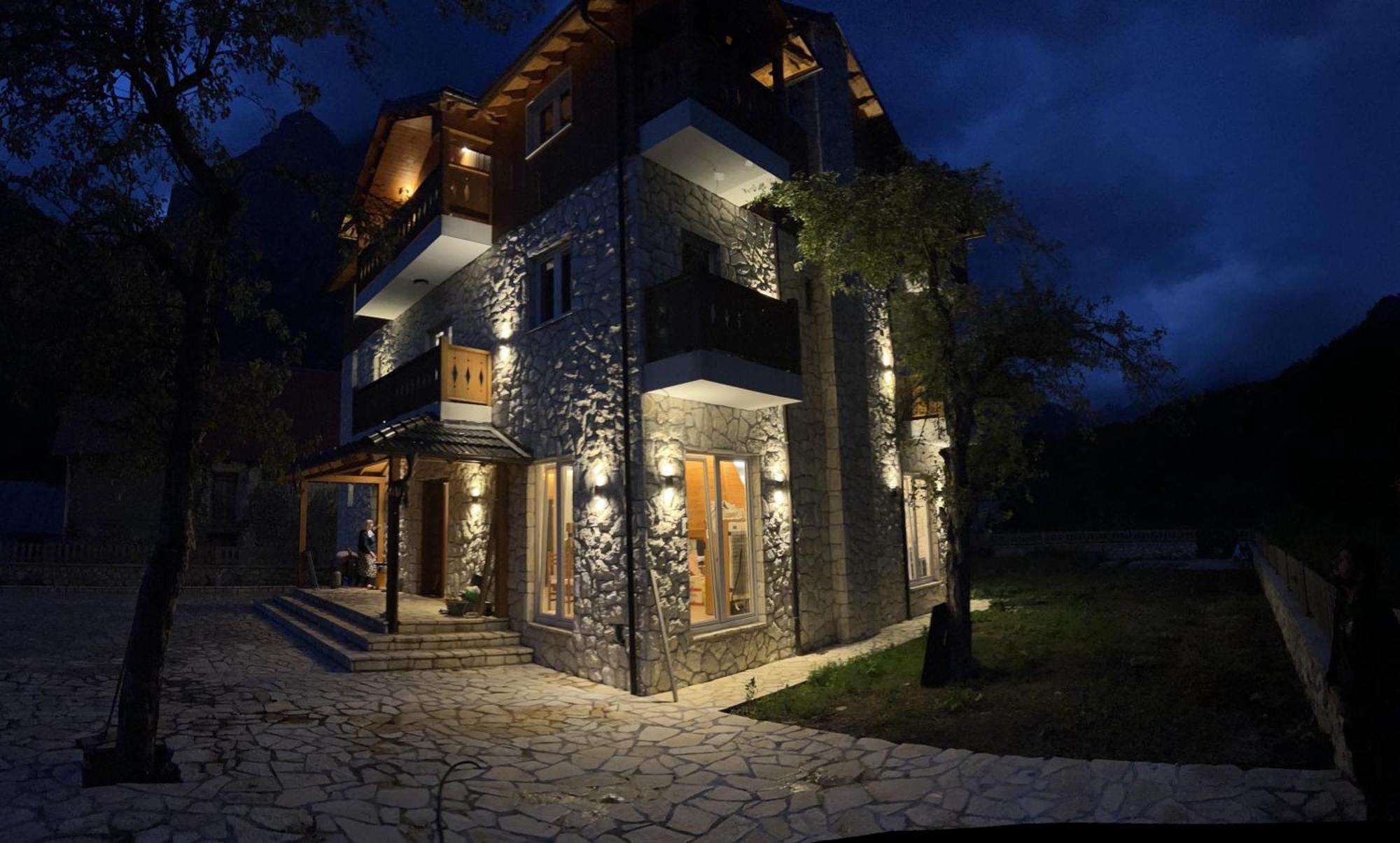 Oda N'Bjeshke Valbona Esterno foto