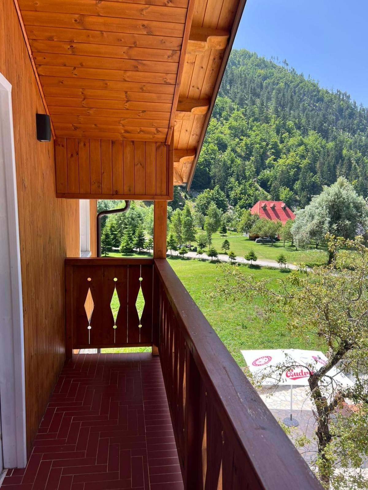 Oda N'Bjeshke Valbona Esterno foto