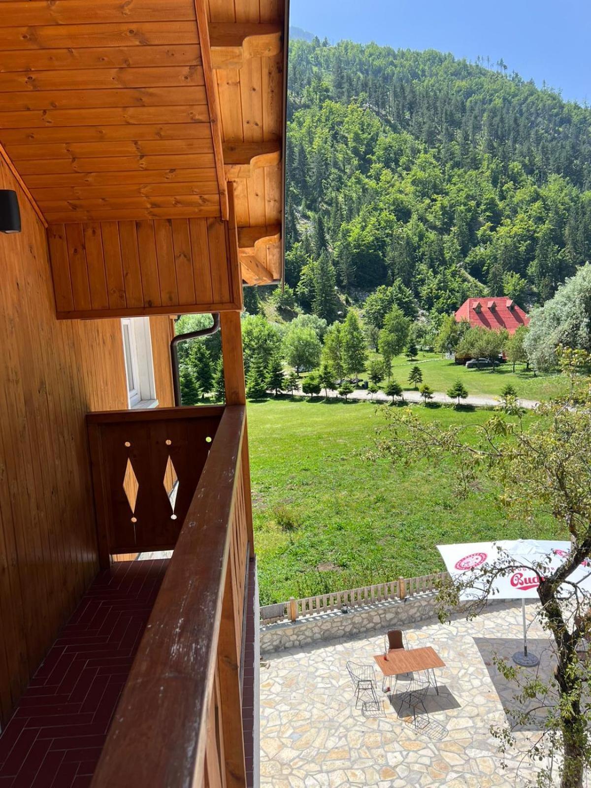 Oda N'Bjeshke Valbona Esterno foto